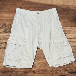 Levi Strauss & Co Original Carrier Cargo Shorts W32 Y2K Light Beige Baggy Cotton